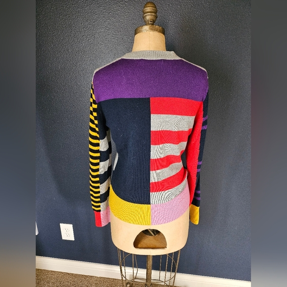 Frame Color Block Sweater - Picture 6 of 7